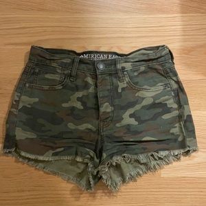 American Eagle vintage hi-ride festival shorts
